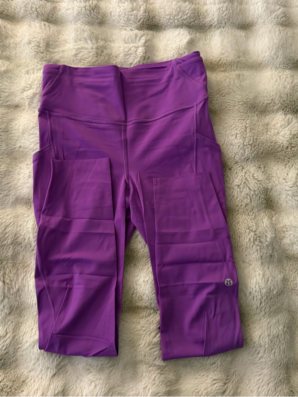 lululemon athletica NWOT Girls Purple Capri Leggings with Side Pockets